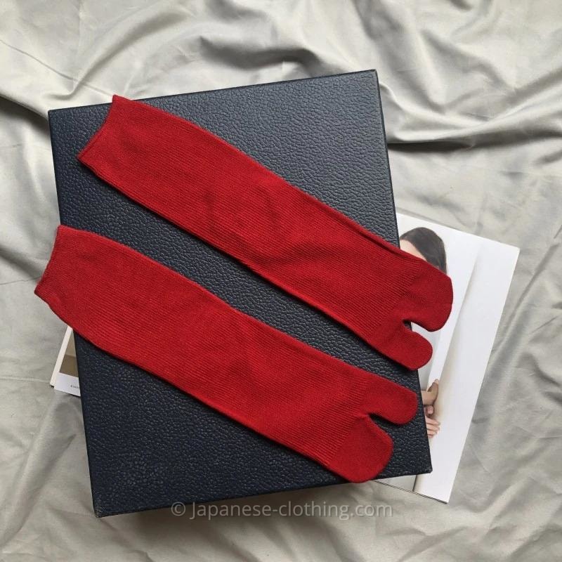 Red Tabi Socks