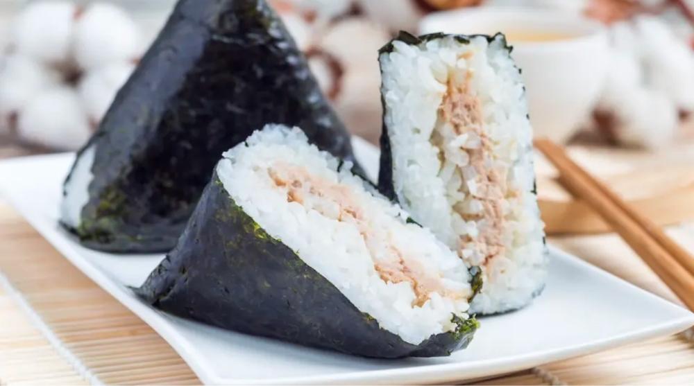 Wrapped Onigiri